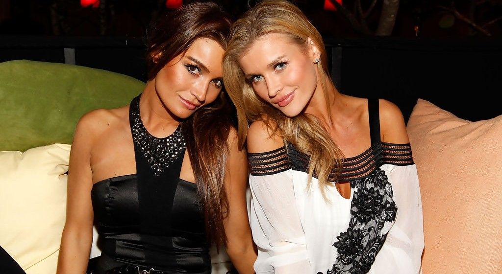 Top 12 Hottest Celebrity Sister Duos Therichest