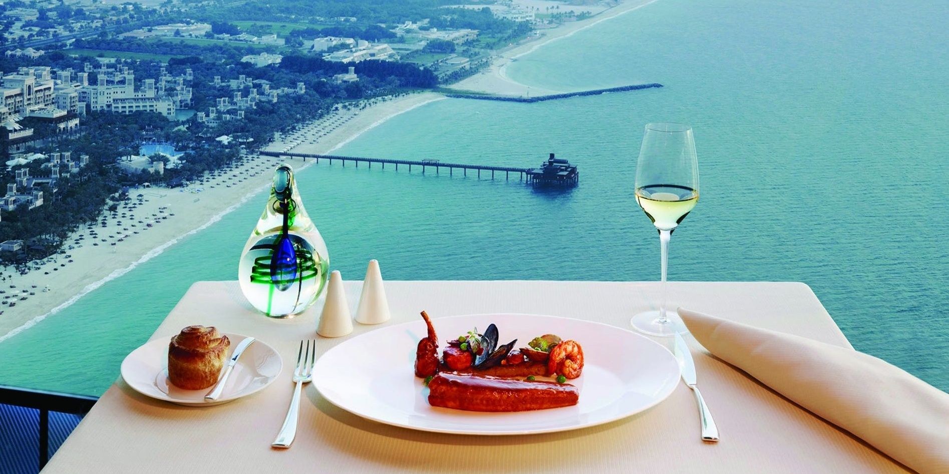 10 Most Expensive Restaurant Meals In Dubai | TheRichest