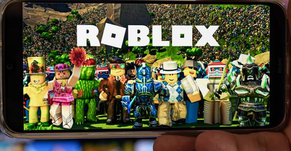 Noobs Pwned The 8 Most Followed Roblox Players Therichest - sharkblox roblox username